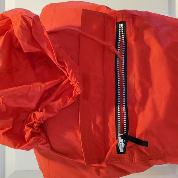 DKNY exceptional down vest, PS/M - Picture 5 of 16